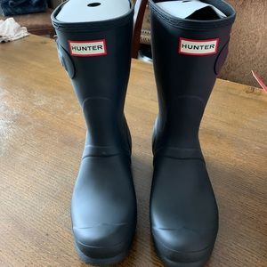 Ladies size 10 Hunter Boots brand new never worn.